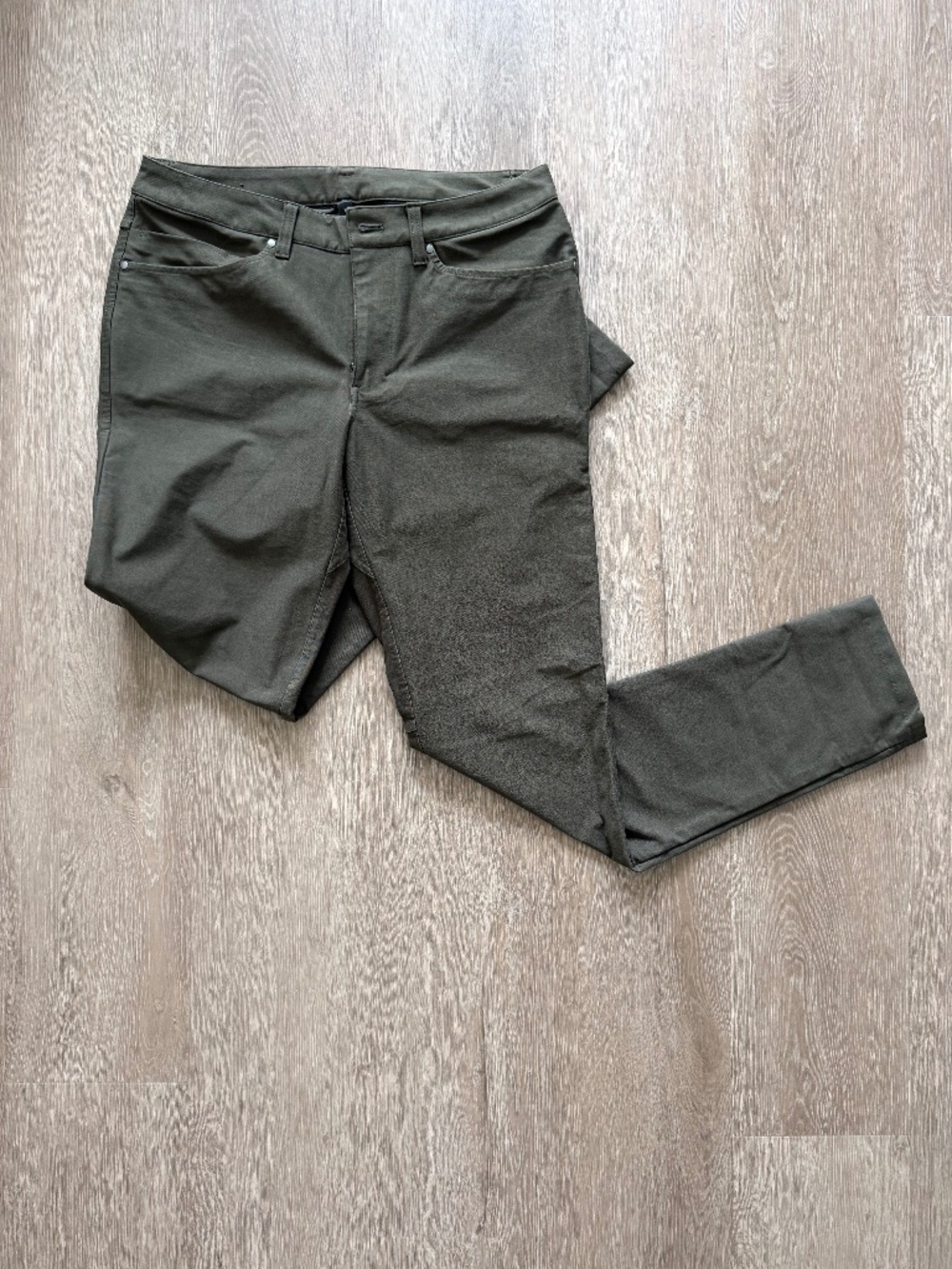 Lululemon ABC Slim-Fit Pant Utilitech in Dark Olive, 32x34